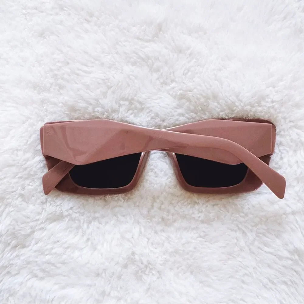 Lily Mauve Rectangular Sunglasses